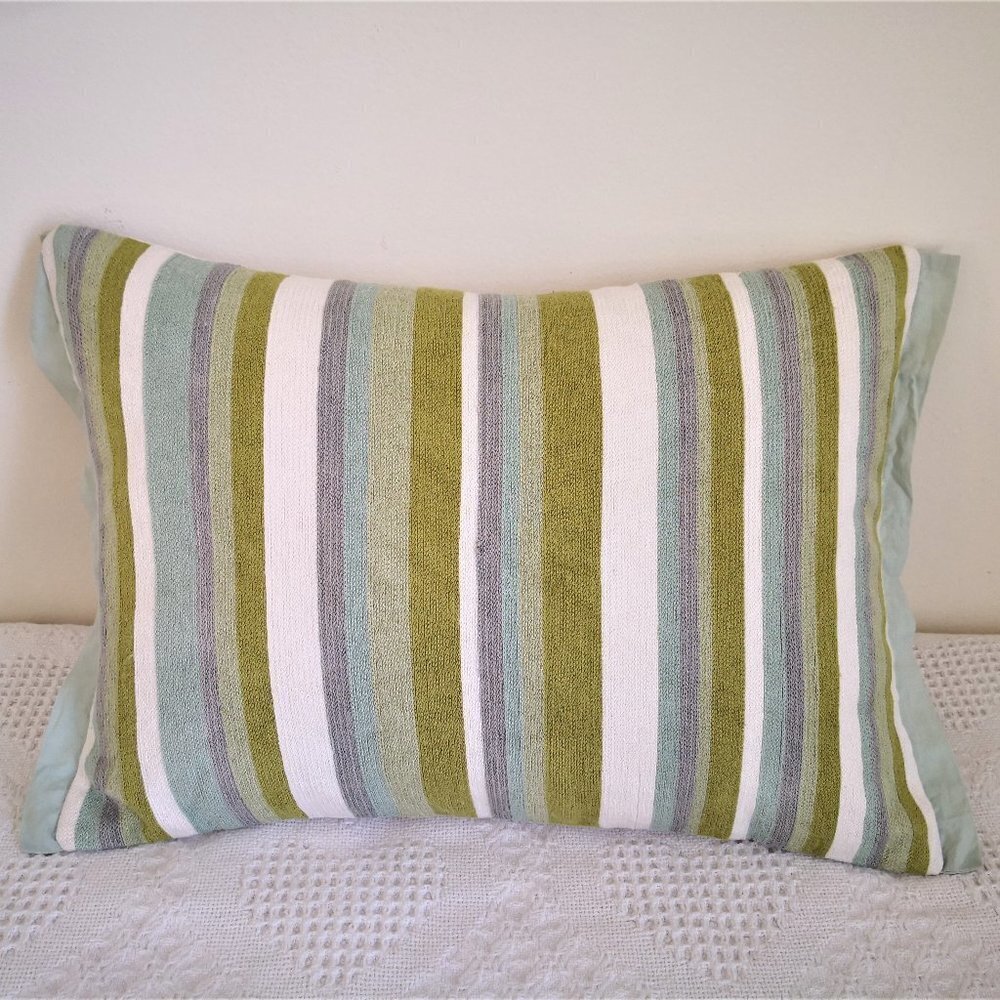 Pier 1 Decorative Embroidered Cotton/Linen Throw Pillow Multi Green